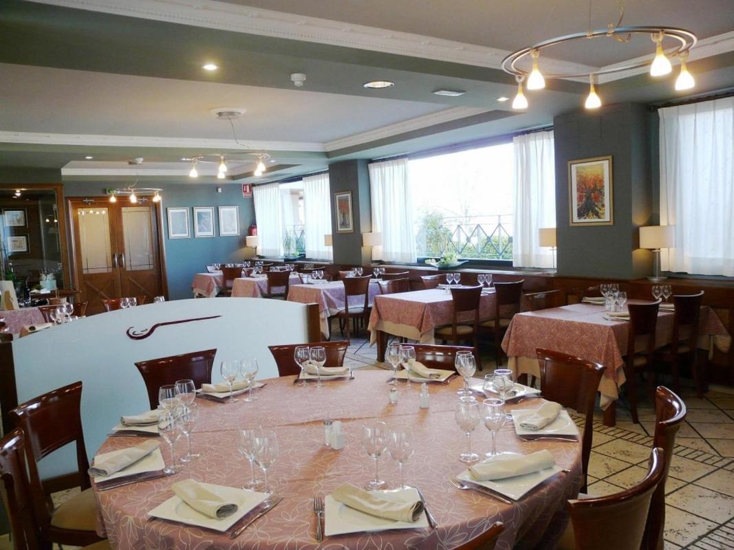 Hotel Restaurante El Tollo Utiel Exterior photo